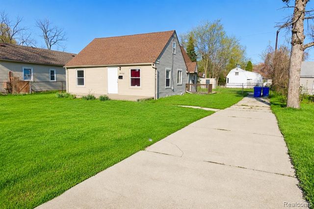 24100 Berry Avenue, Warren, MI 48089