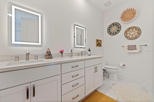 644 3RD AVENUE S 403, St Petersburg, FL 33701