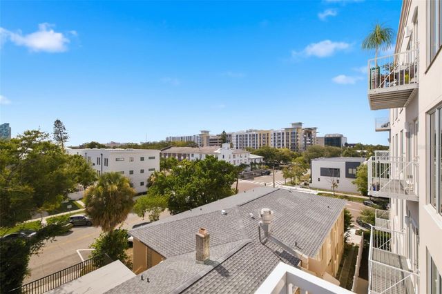 644 3RD AVENUE S 403, St Petersburg, FL 33701