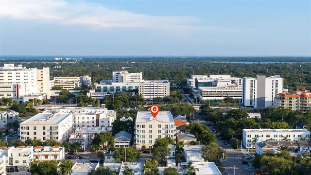 644 3RD AVENUE S 403, St Petersburg, FL 33701