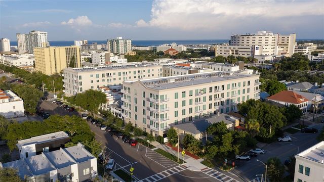 644 3RD AVENUE S 403, St Petersburg, FL 33701