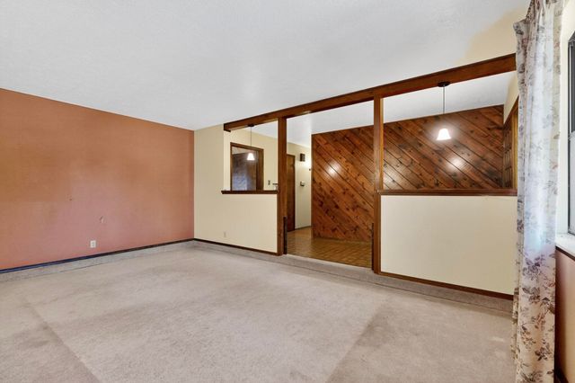 8701 Spain Road NE, Albuquerque, NM 87111