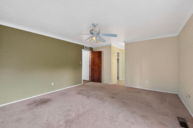 8701 Spain Road NE, Albuquerque, NM 87111