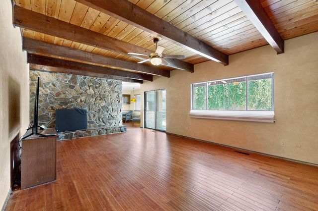 8701 Spain Road NE, Albuquerque, NM 87111