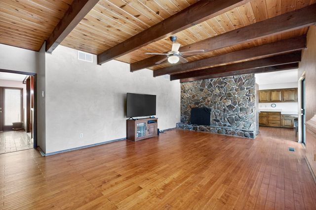 8701 Spain Road NE, Albuquerque, NM 87111