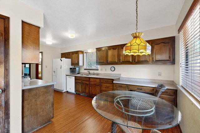 8701 Spain Road NE, Albuquerque, NM 87111