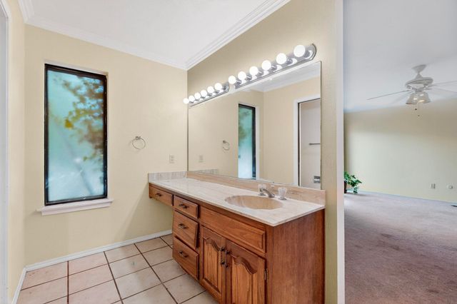 8701 Spain Road NE, Albuquerque, NM 87111