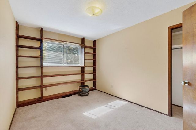 8701 Spain Road NE, Albuquerque, NM 87111