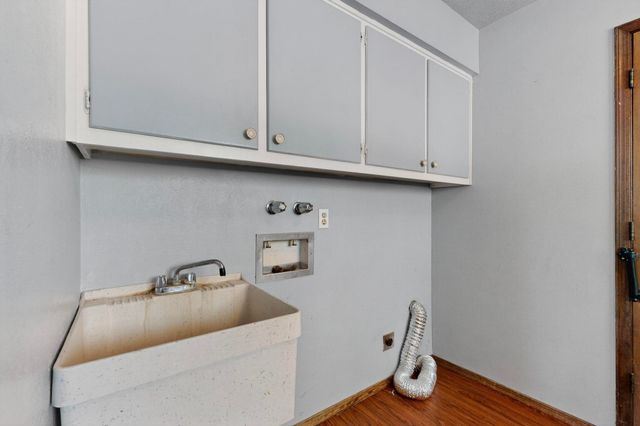 8701 Spain Road NE, Albuquerque, NM 87111