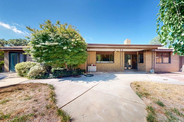 8701 Spain Road NE, Albuquerque, NM 87111