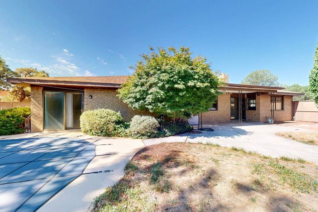 8701 Spain Road NE, Albuquerque, NM 87111