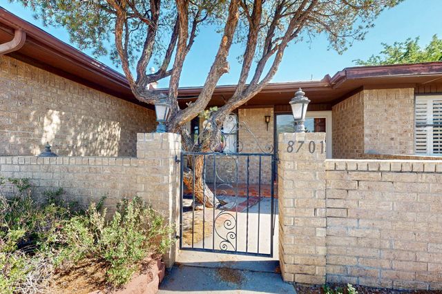 8701 Spain Road NE, Albuquerque, NM 87111