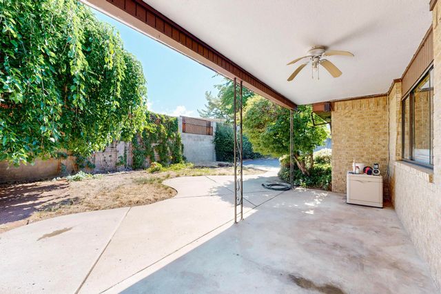 8701 Spain Road NE, Albuquerque, NM 87111