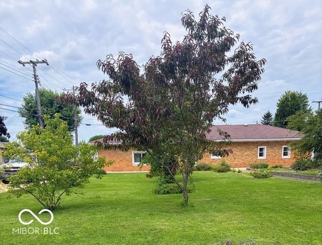 1403 Madison Road, Elwood, IN 46036