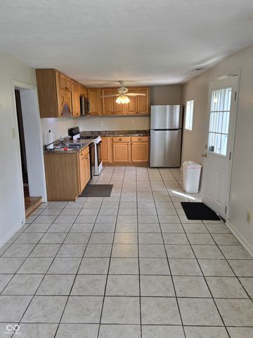 1403 Madison Road, Elwood, IN 46036