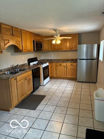1403 Madison Road, Elwood, IN 46036