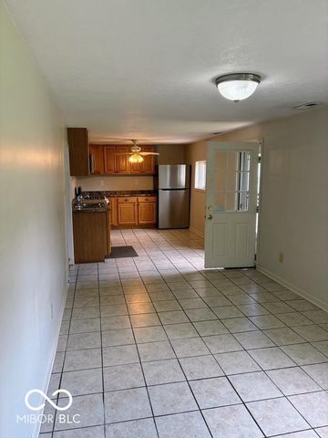 1403 Madison Road, Elwood, IN 46036