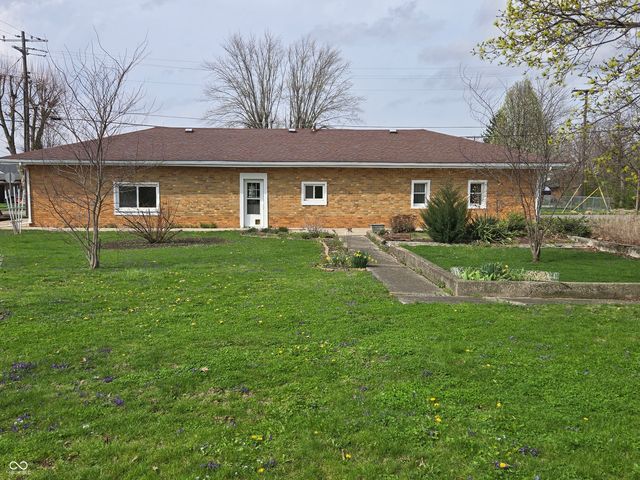 1403 Madison Road, Elwood, IN 46036