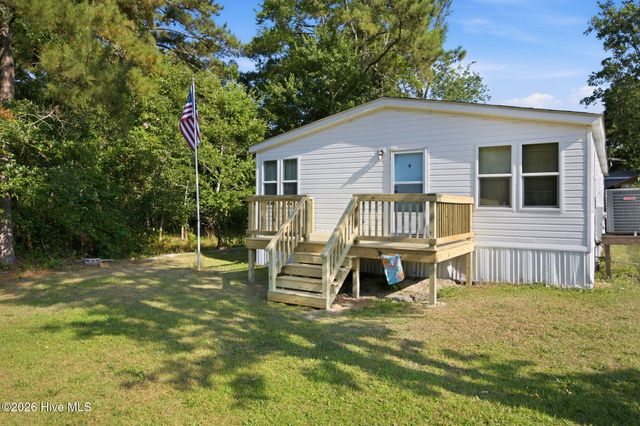 655 Brookneal Street SE, Bolivia, NC 28422