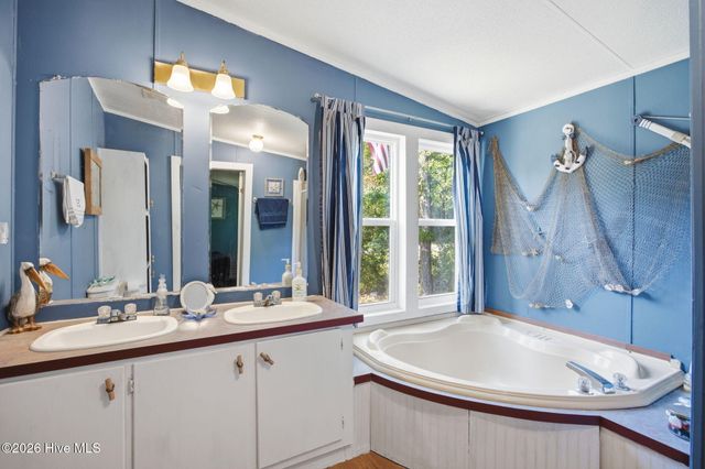 655 Brookneal Street SE, Bolivia, NC 28422