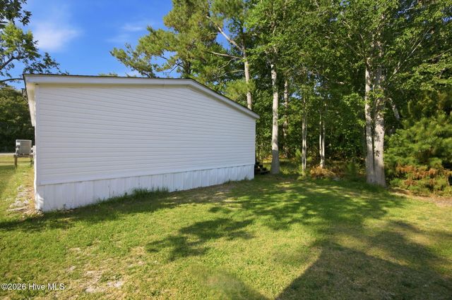 655 Brookneal Street SE, Bolivia, NC 28422