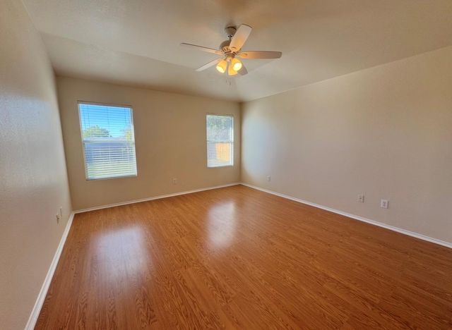 104 Gettysburg LOOP, Elgin, TX 78621