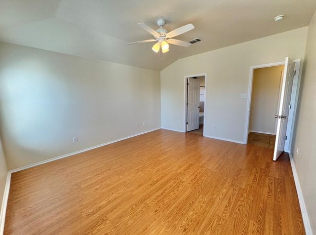 104 Gettysburg LOOP, Elgin, TX 78621