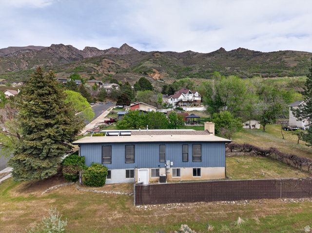 2972 E ORSON F DR, Layton, UT 84040