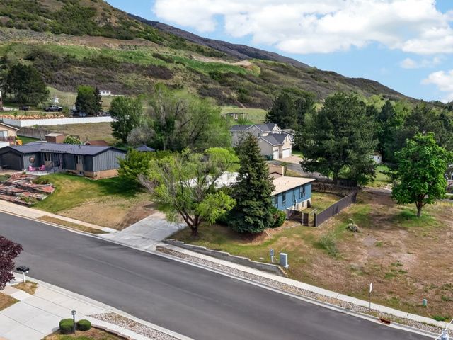 2972 E ORSON F DR, Layton, UT 84040