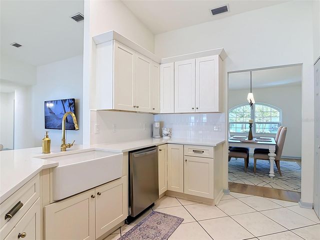 1 EASTMOOR LANE, Palm Coast, FL 32164