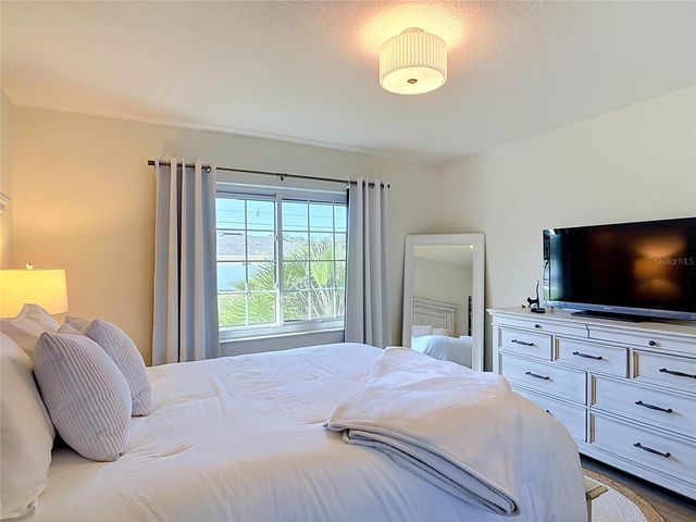 1 EASTMOOR LANE, Palm Coast, FL 32164
