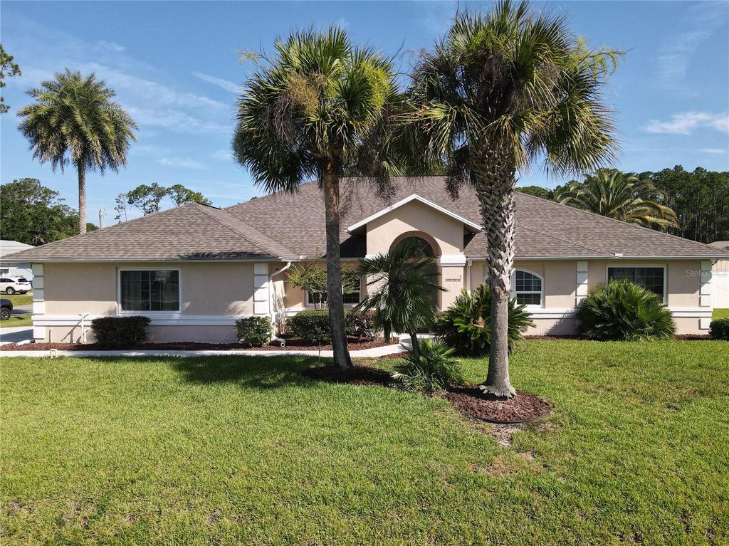 1 EASTMOOR LANE, Palm Coast, FL 32164