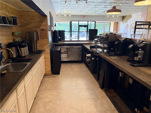 112 N Park, Warren, OH 44481