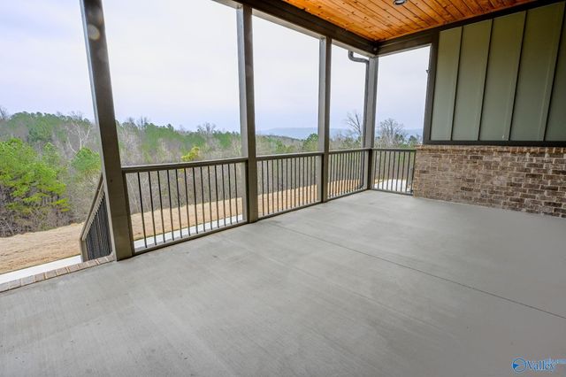 171 Whistling Straits Way, Guntersville, AL 35976