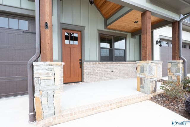 171 Whistling Straits Way, Guntersville, AL 35976