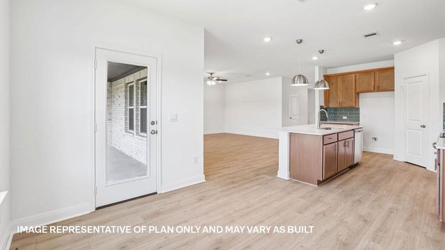 204 Rivers Edge DR, Georgetown, TX 78628