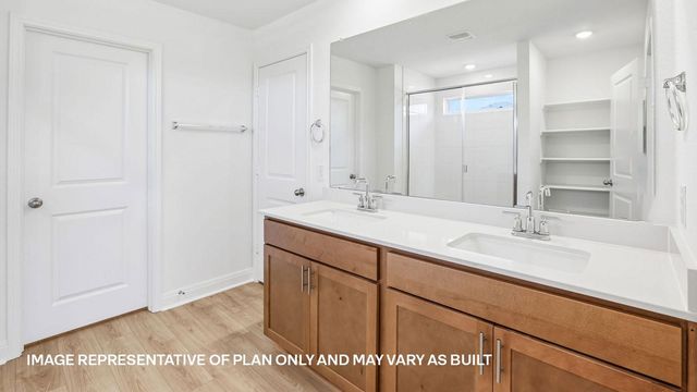 204 Rivers Edge DR, Georgetown, TX 78628