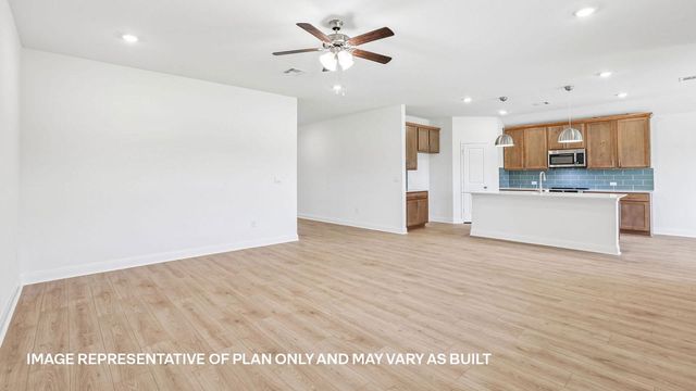 204 Rivers Edge DR, Georgetown, TX 78628