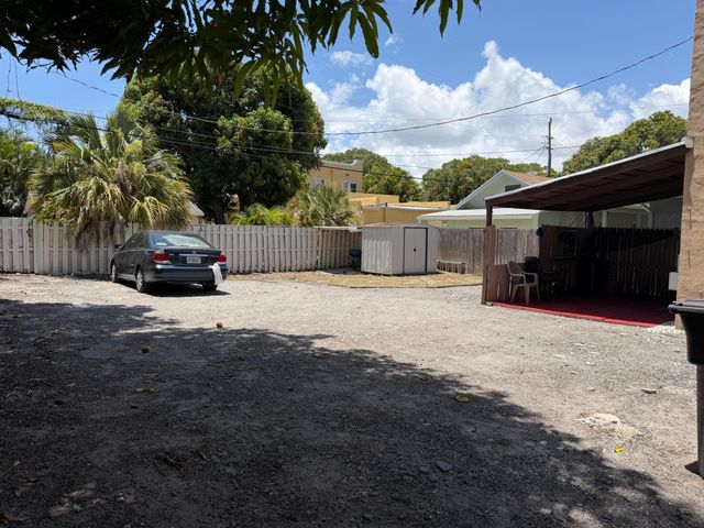 514 El Vedado, West Palm Beach, FL 33405
