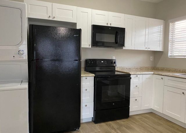 514 El Vedado, West Palm Beach, FL 33405