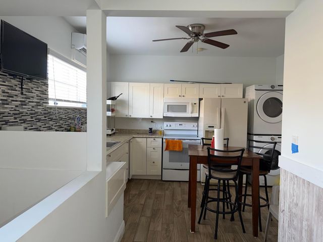 514 El Vedado, West Palm Beach, FL 33405
