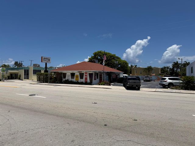 514 El Vedado, West Palm Beach, FL 33405