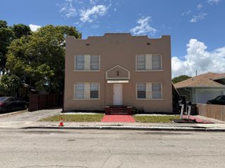 514 El Vedado, West Palm Beach, FL 33405