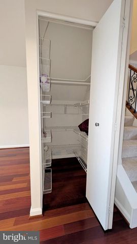 33 BADGER GATE CT, Baltimore, MD 21228