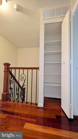 33 BADGER GATE CT, Baltimore, MD 21228