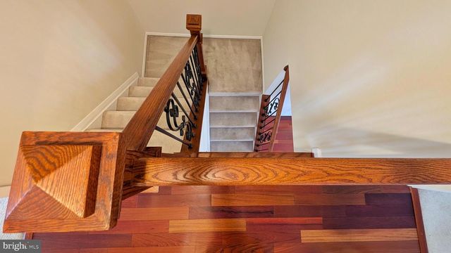 33 BADGER GATE CT, Baltimore, MD 21228