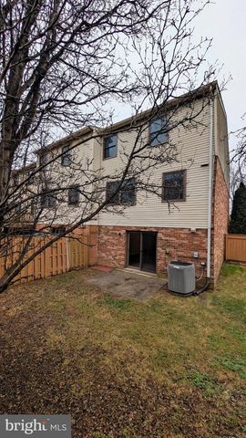 33 BADGER GATE CT, Baltimore, MD 21228