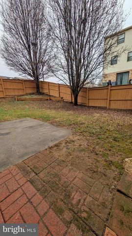 33 BADGER GATE CT, Baltimore, MD 21228