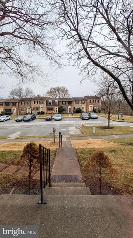 33 BADGER GATE CT, Baltimore, MD 21228