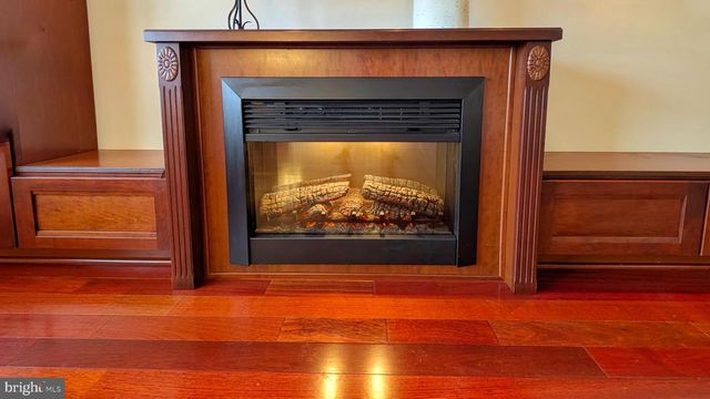 33 BADGER GATE CT, Baltimore, MD 21228